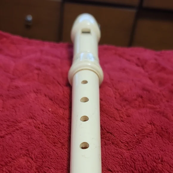 Cream Recorder Flute - Picture 8 of 8